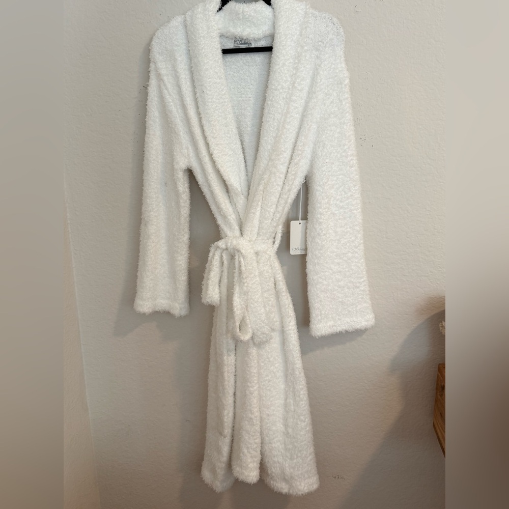 NWT PJ SALVAGE Plush White Robe with Tie Belt
